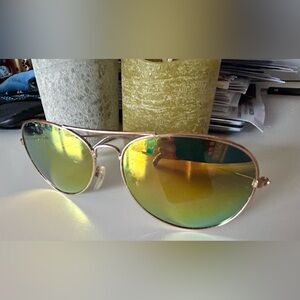 BUCKLE Women’s Aviator Sunglasses NWOT